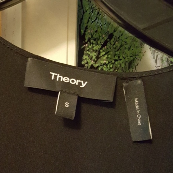 THEORY 100% silk black v-neck tank top – S - Picture 6 of 6